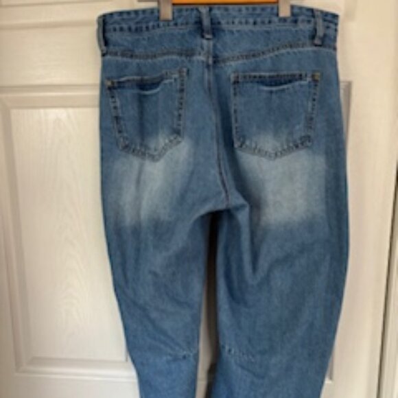 NEW! Barrel Jeans! - Picture 6 of 7